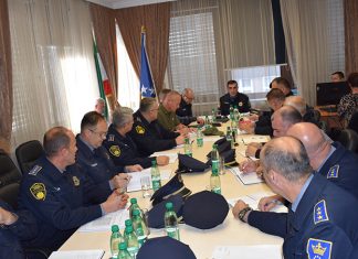 U Zenici održan sastanak policijskog komesara Uprave policije MUP-a ZDK sa komandirima policijskih stanica U Zenici Održan Sastanak Policijskog Komesara Uprave Policije MUP A ZDK Sa Komandirima Policijskih Stanica