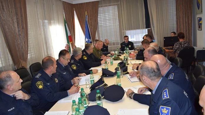 U Zenici Održan Sastanak Policijskog Komesara Uprave Policije MUP A ZDK Sa Komandirima Policijskih Stanica