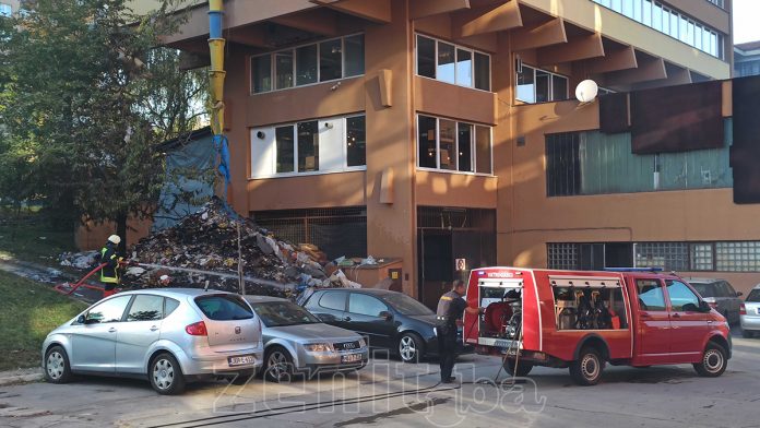 Zapaljeno Smeće Kod Studentskog Doma U Zenici