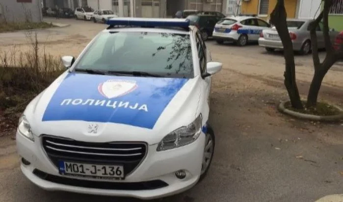 Poštar u Bijeljini se napio i redom dijelio penzije u kafani