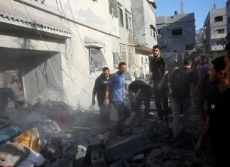 Izrael ponovo bombardirao naseljena područja u Gazi, veliki broj ubijenih i ranjenih (FOTO) Izrael Bombardovao Gazu