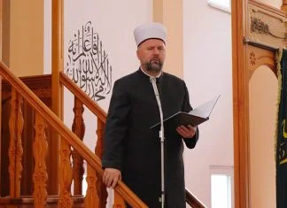 Muftija zenički održao hutbu povodom 31. godišnjice od formiranja 7. muslimanske brigade (FOTO) Muftija Zenički Hafiz Prof. Dr. Mevludin Ef. Dizdarević