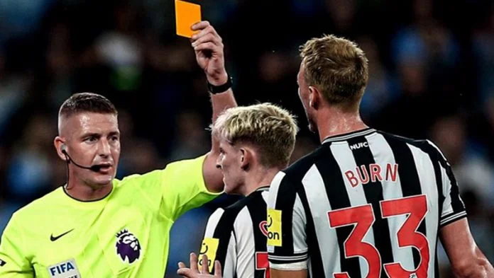 Narandzasti Karton Fudbal