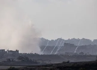 Izraelski tenkovi okružuju baptističku bolnicu Al-Ahli na sjeveru Pojasa Gaze Pojas Gaze