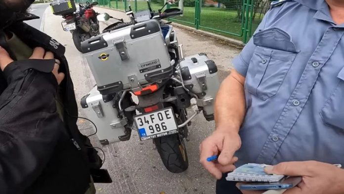 Policajac Uzima Mito Od 20 Eura U Jablanici