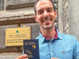 Robert Dacešin Diplomatski Pasoš