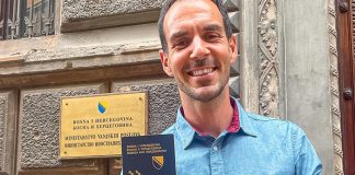 Robert Dacešin Diplomatski Pasoš