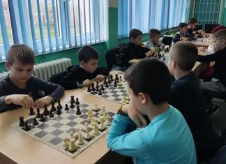 Šahovski klub “Čelik” Zenica održao je pojedinačno prvenstvo Osnovne škole “Mak Dizdar” (FOTO) Turnir U šahu U Zenici Foto