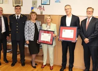 Uručene Zahvalnice Tužiteljici Kantonalnog Tužilaštva ZDK I Inspektoru MUP A ZDK Za Uspješno Provedenu Istragu I Procesuiranje Počinitelja Krivičnih Djela Trgovine Ljudima