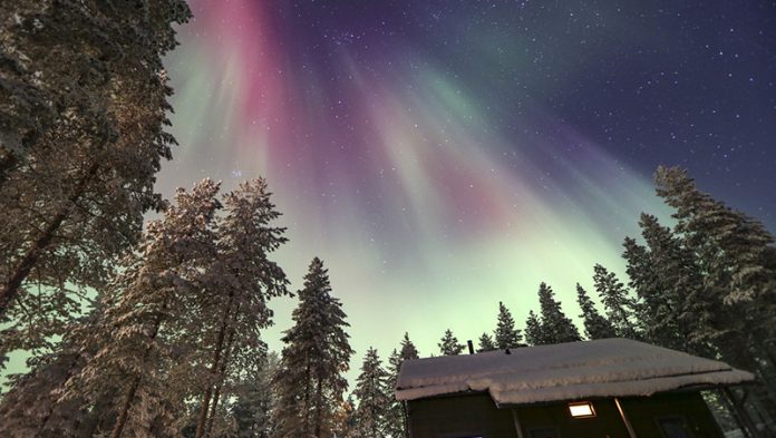 Polarna Svjetlost