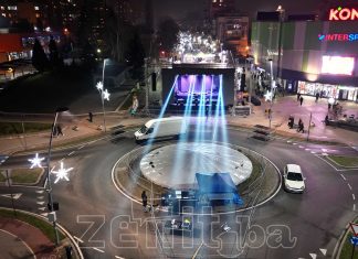 U toku posljednje pripreme pred sutrašnji doček Nove godine u Zenici (FOTO) Doček Nove Godine U Zenici Foto