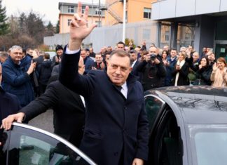 Dodik Tri Prsta