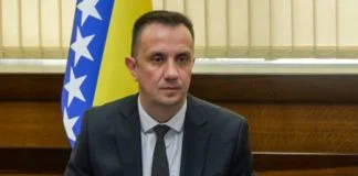 Ministar Lakić
