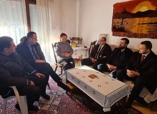 Ministri u Vladi ZDK i policijski komesar posjetili povratnicu Ljeposavu Petković Ministri U Vladi ZDK I Policijski Komesar Posjetili Povratnicu Ljeposavu Petković Foto