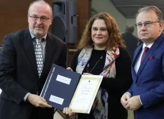 Prof. dr. Samir Lemeš dobio Godišnju nagradu za popularizaciju i promociju nauke u FBiH Samir Lemeš Dobitnik Godišnje Nagrade Za Promociju Nauke