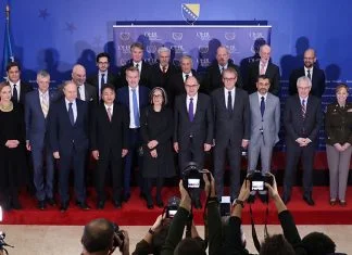 UO PIC-a o stanju u BiH: Pokušava se urušiti demokratski sistem, konstantni napadi na ustavni poredak Vijeće Za Implementaciju Provedbu Mira PIC 1223 (3)