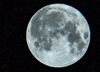Rare Blue Moon Credit Yulia Kolosova CC BY 40 Wikimedia Commons