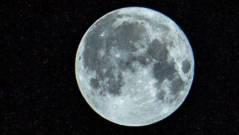 Rare Blue Moon Credit Yulia Kolosova CC BY 40 Wikimedia Commons