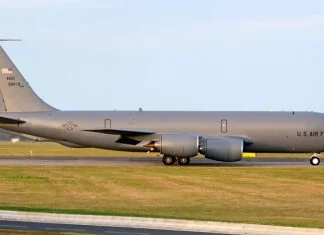 Američki zračni tanker trenutno kruži iznad BiH kao ispomoć lovcima F-16 Americki Avion Foto
