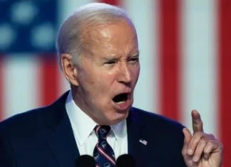 Biden optužio Trumpa da je prijetnja demokratiji Američki Predsjednik Joe Biden