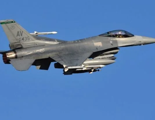F 16 Avion