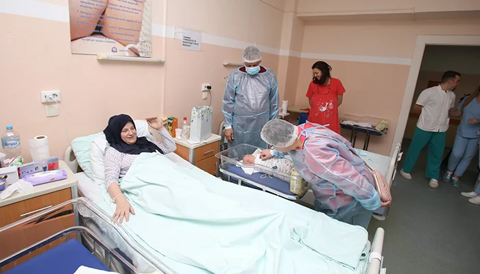 Fuad Kasumović Darovao Prvu Rođenu Bebu U 2024 Godini U Zenici