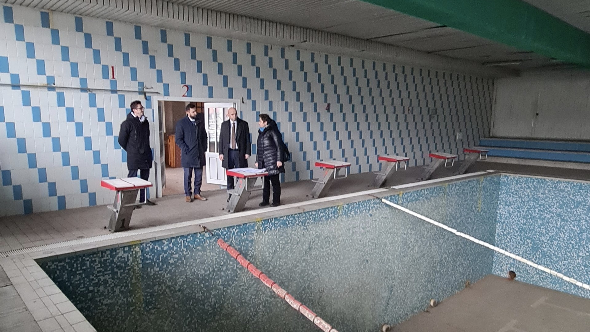Vlada ZDK će finansirati rekonstrukciju zatvorenog bazena i sale Industrijske škole u Zenici
