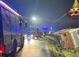 Konzul BiH u Italiji: Nema teže povrijeđenih pri prevrtanju autobusa kod Venecije Saobraćajna Nesreća