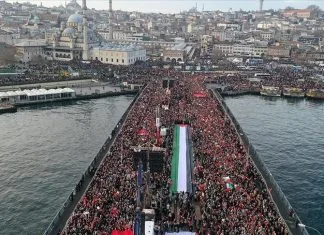 U Istanbulu prvog dana nove godine masovni skup podrške Palestini Skup Podrške Palestini U Istanbulu