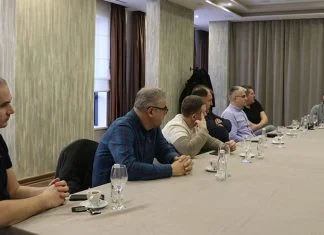 Sindikat doktora medicine i stomatologije FBiH se nada pregovorima krajem mjeseca (VIDEO) Upravni Odbor Saveza Strukovnih Sindikata Doktora Medicine I Stomatologije FBiH