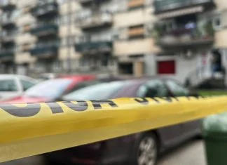 Pucnjava u Vitezu: Muškarac nakon ranjavanja prevezen u sarajevski KCUS Policija Traka Policijska Traka Uviđaj Foto