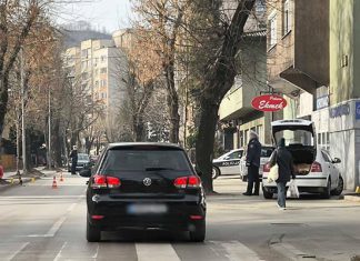U Travničkoj ulici u Zenici udaren vozač trotineta Saobraćajna Nesreća Zenica Travnička