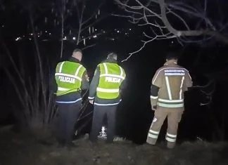 Vatrogasci spasili tri mlade osobe iz rijeke Bosne Vatrogasci Spašavanje Rijeka Bosna FB