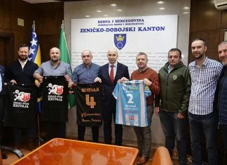 Sastanak u kabinetu premijera Nezira Pivića: Osigurati sistemski pristup i kvalitetniju podršku premijerligaškim klubovima Premijerligasi Zdk 2