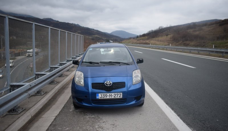 Policijski Sluzbenici Uprave Policije MUP A ZDK Nakon Potjere Zaustavili I Oduzeli Otudjeno Vozilo