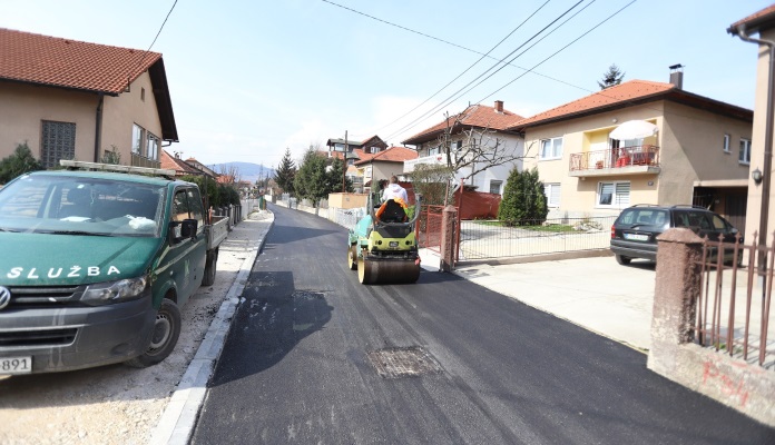 Radovi Na Asfaltiranju Ulice