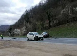 Saobraćajna nesreća na M-17, sudar teretnog i dva putnička vozila Saobraćajna Nesreća Kod Golubinje