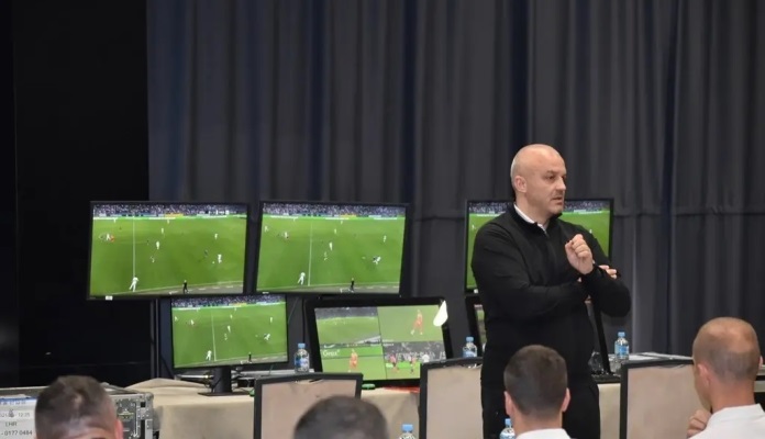 VAR
