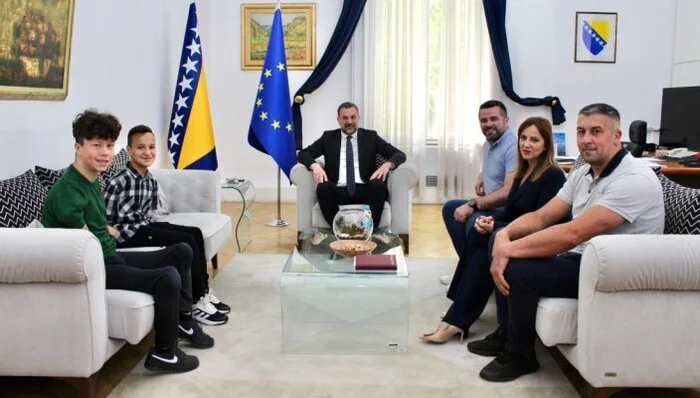 Ismail Zulfić i Ismail Barlov dobili diplomatske pasoše BiH