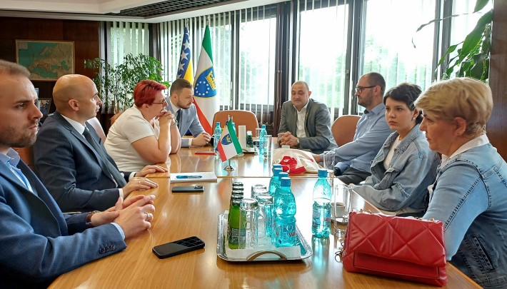 Premijer ZDK Nezir Pivić ugostio predstavnike Udruženja Srce za djecu koja boluju od raka