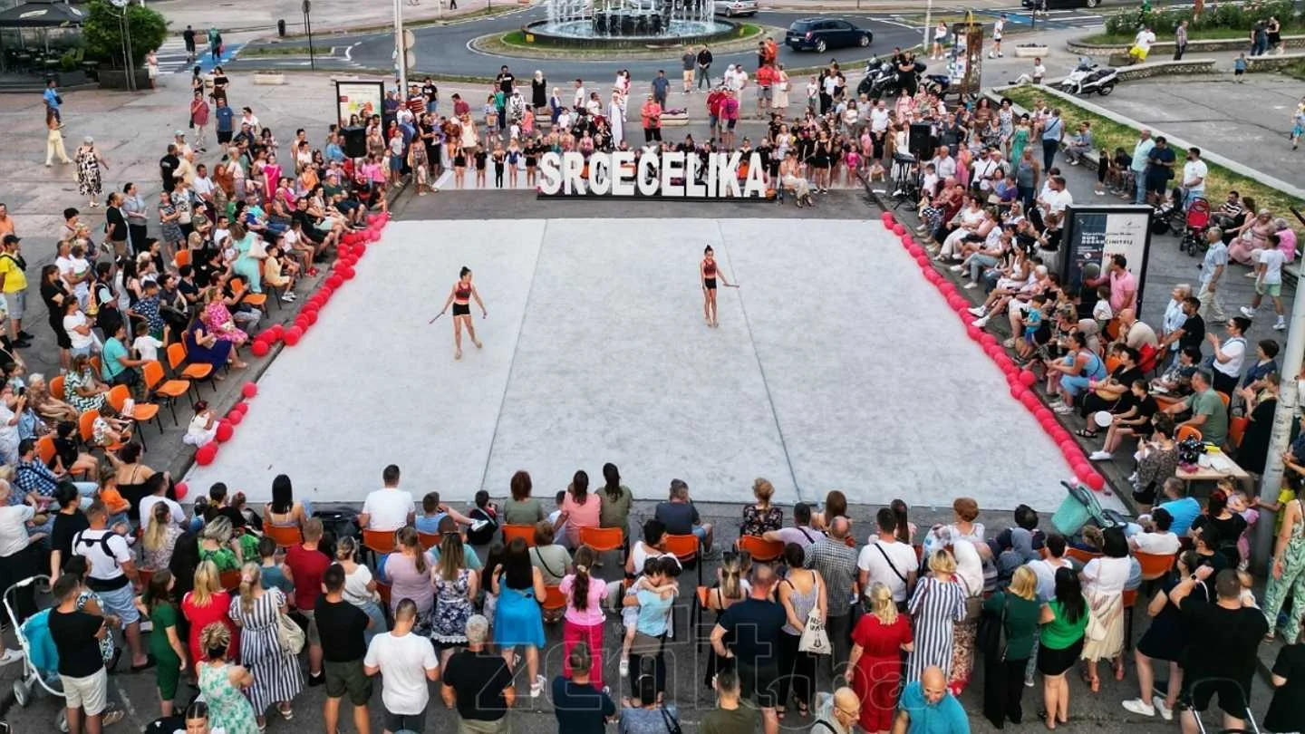 Održana 3. Noć ritmičke gimnastike u centru Zenice (VIDEO+FOTO)