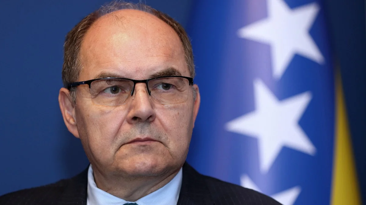 Christian Schmidt za FAZ: Rezolucija o genocidu je namjerno pogrešno shvaćena, vrhunac toga je “Svesrpska deklaracija” Christian Schmidt