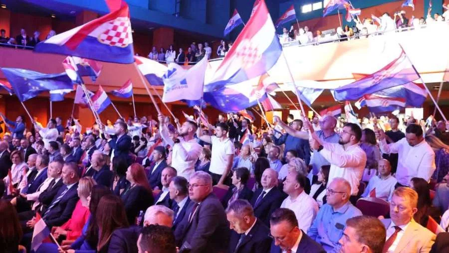 Čović i Plenković slavili godišnjicu HDZ-a uz zastave tzv. Herceg-Bosne