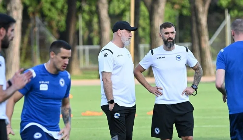 Sergej Barbarez večeras računa na 18 igrača