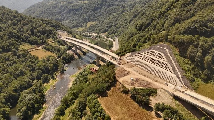 Pogledajte kako izgledaju radovi na izgradnji dionice Vranduk – Ponirak (FOTO)