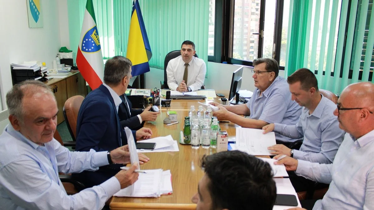 Potpisani ugovori o poboljšanju cestovne infrastrukture u ZDK vrijedni skoro 3 miliona KM (VIDEO)