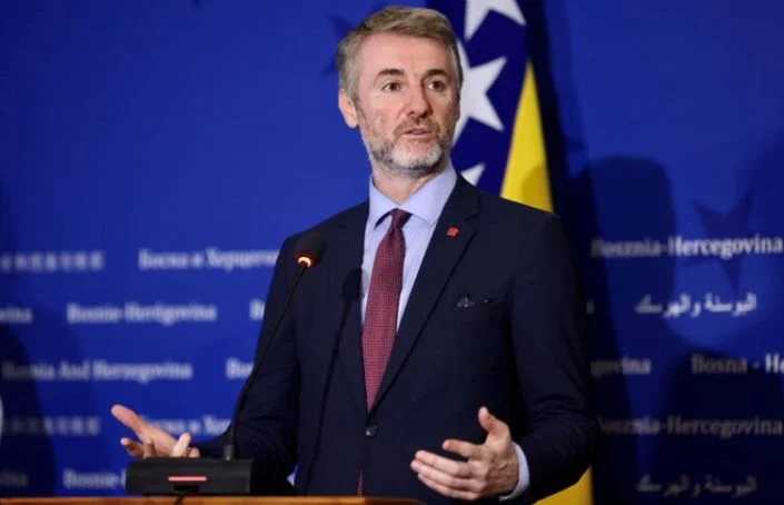 Forto o elektronskim medijima: Nema skrivanja iza anonimnih adresa, impresum obavezan Edin Forto