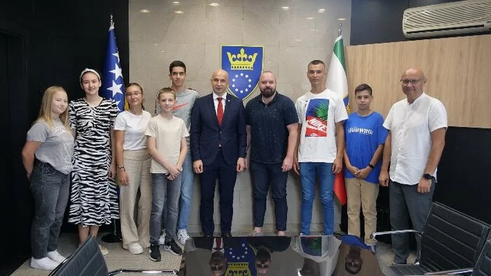 Premijer Nezir Pivić ugostio mlade robotičare koji su se plasirali na EP u robotici u Italiji (FOTO)