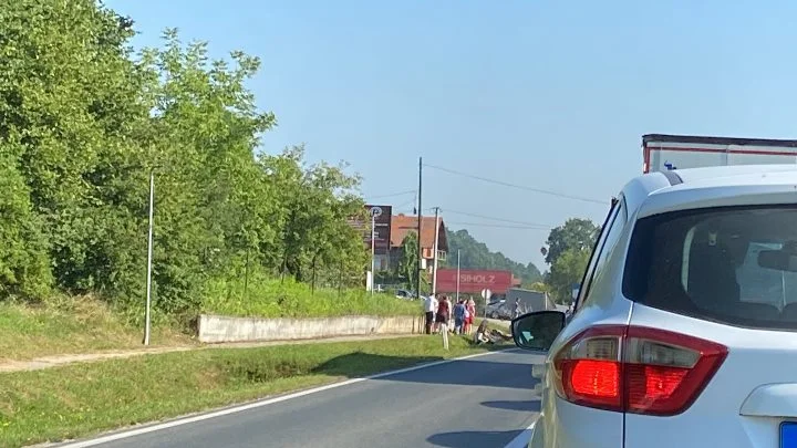 Saobraćajna nesreća na M-17, saobraćaj potpuno obustavljen