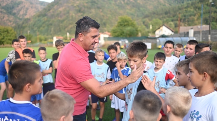Ministar Adnan Šabani uručio donaciju NK Nemila